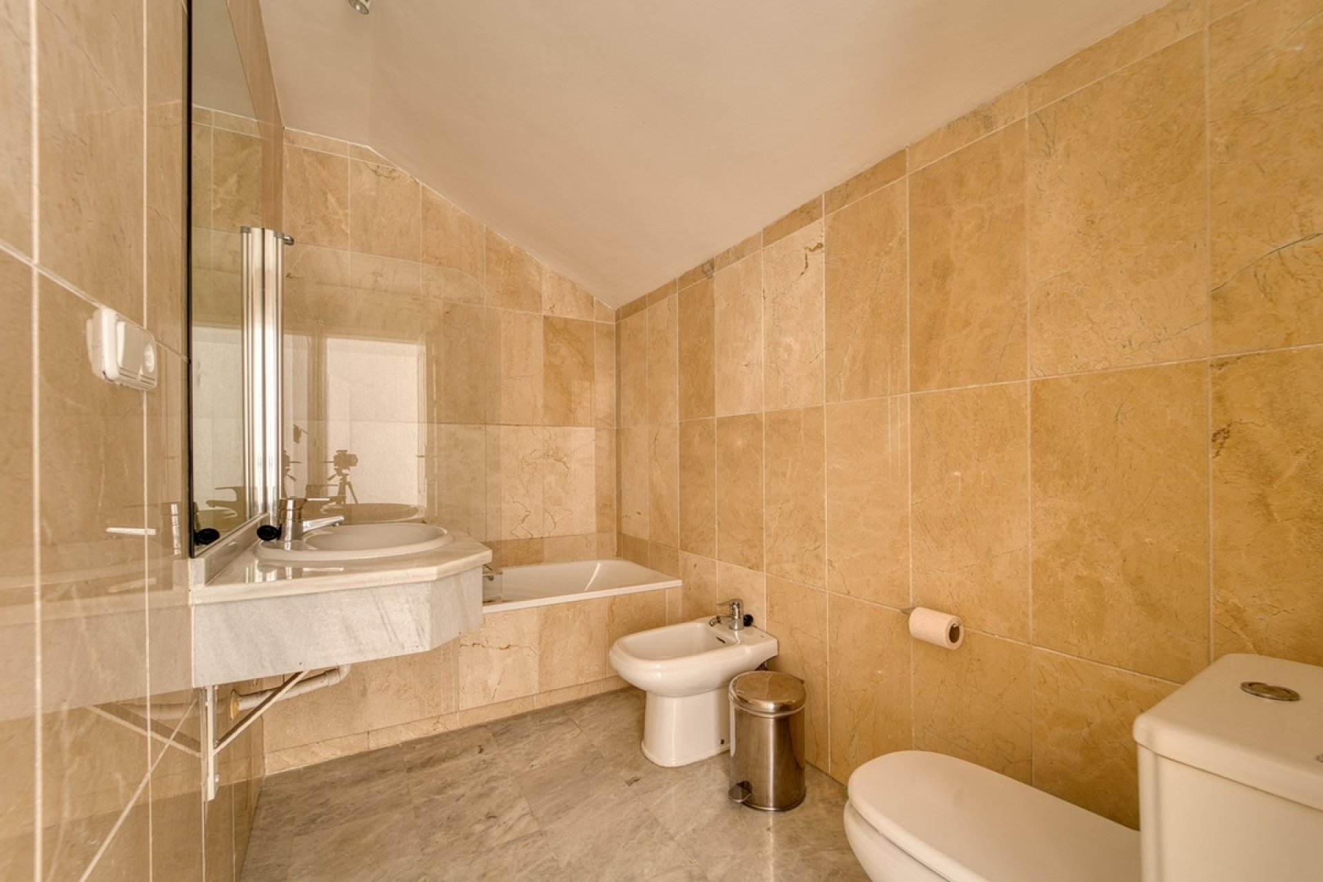 Rynek wtórny - apartment - Marbella - Guadalmina Baja