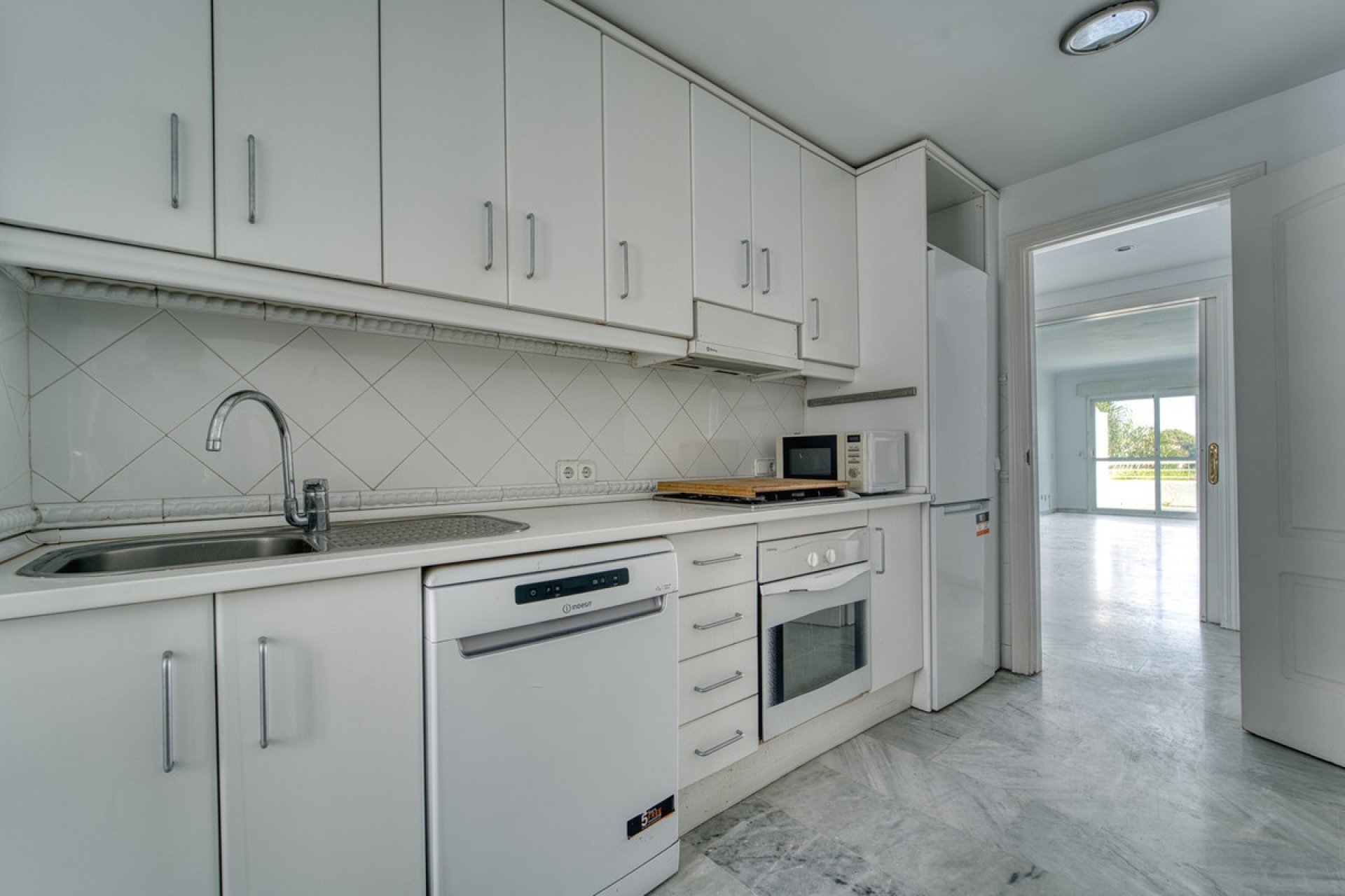 Rynek wtórny - apartment - Marbella - Guadalmina Baja