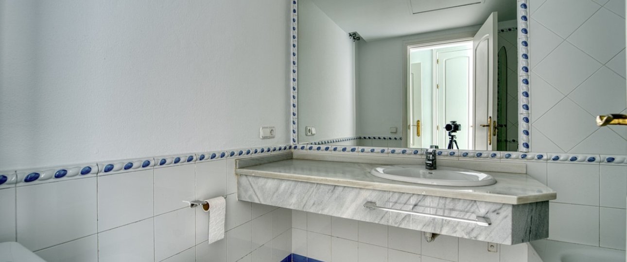 Rynek wtórny - apartment - Marbella - Guadalmina Baja