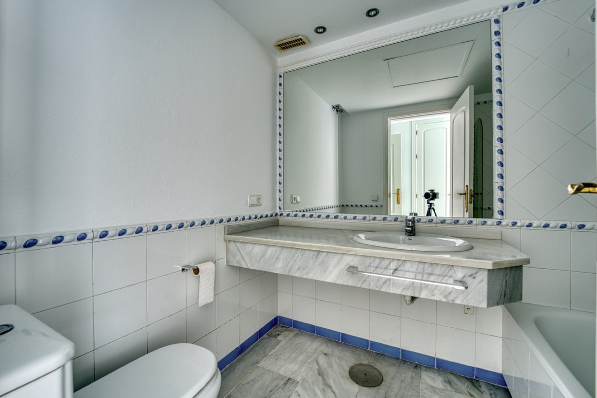 Rynek wtórny - apartment - Marbella - Guadalmina Baja
