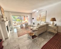 Rynek wtórny - apartment - Marbella - Guadalmina Baja