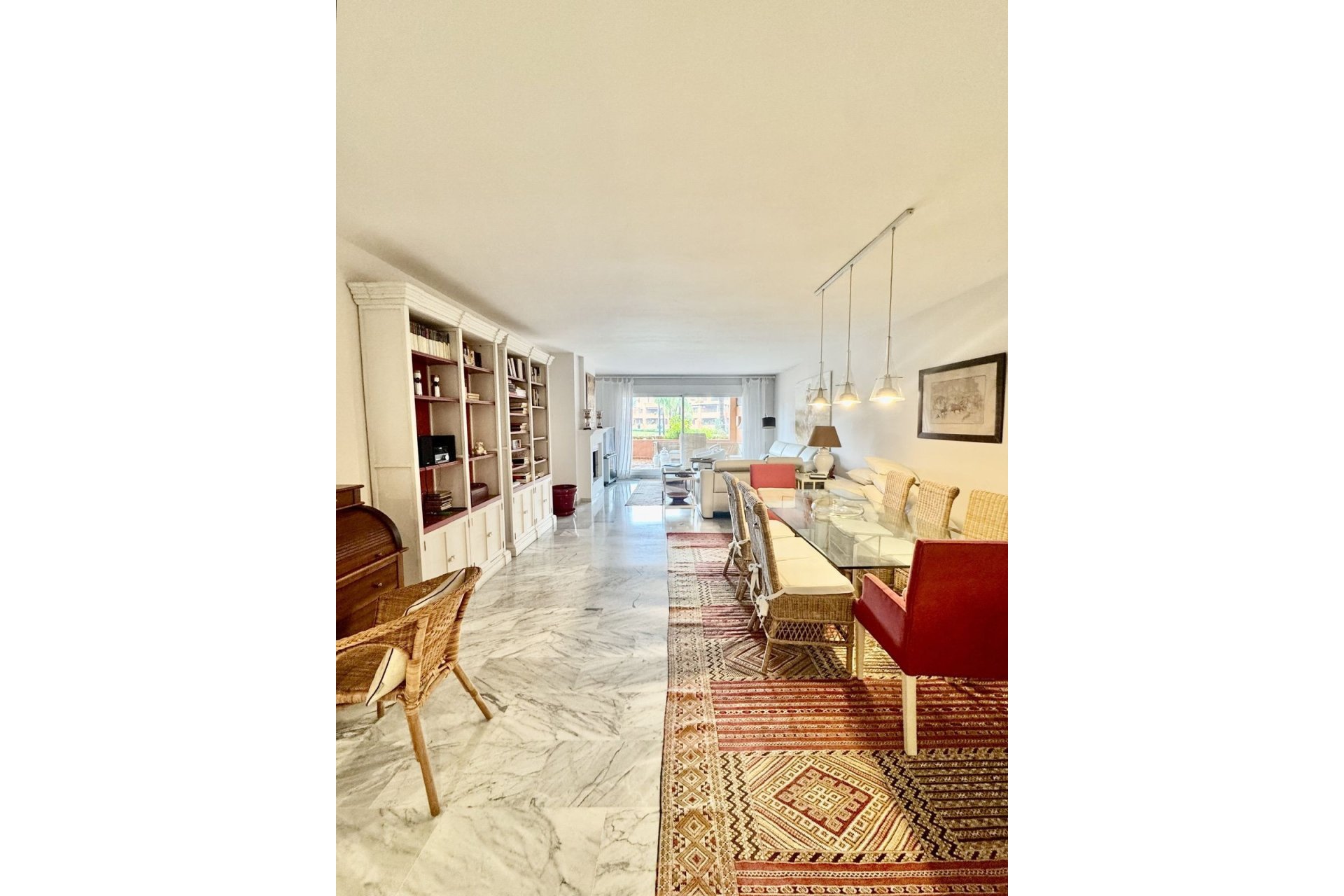 Rynek wtórny - apartment - Marbella - Guadalmina Baja