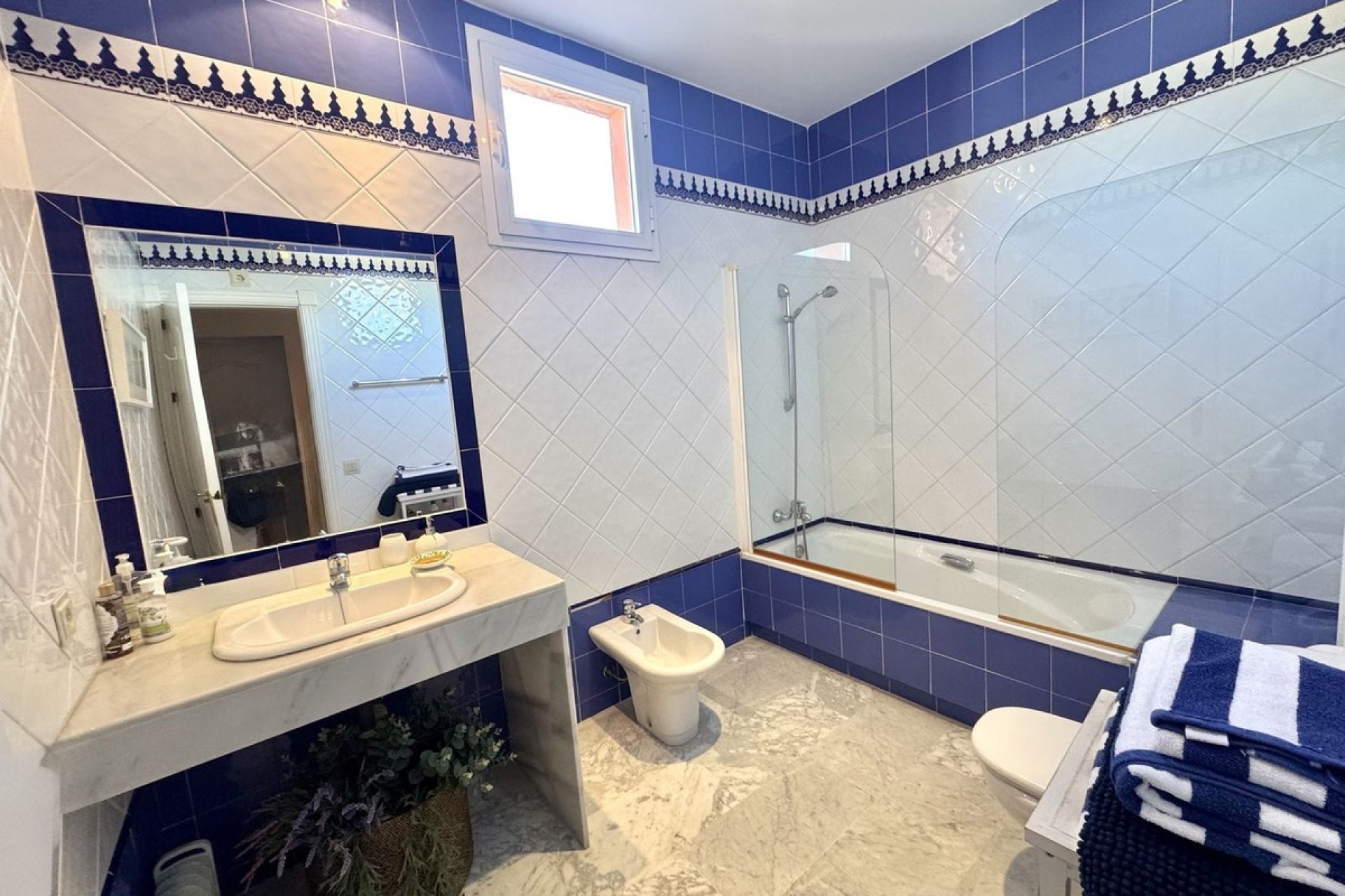 Rynek wtórny - apartment - Marbella - Guadalmina Baja