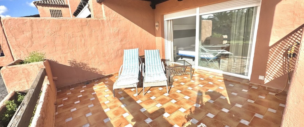 Rynek wtórny - apartment - Marbella - Guadalmina Baja
