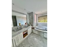 Rynek wtórny - apartment - Marbella - Guadalmina Baja