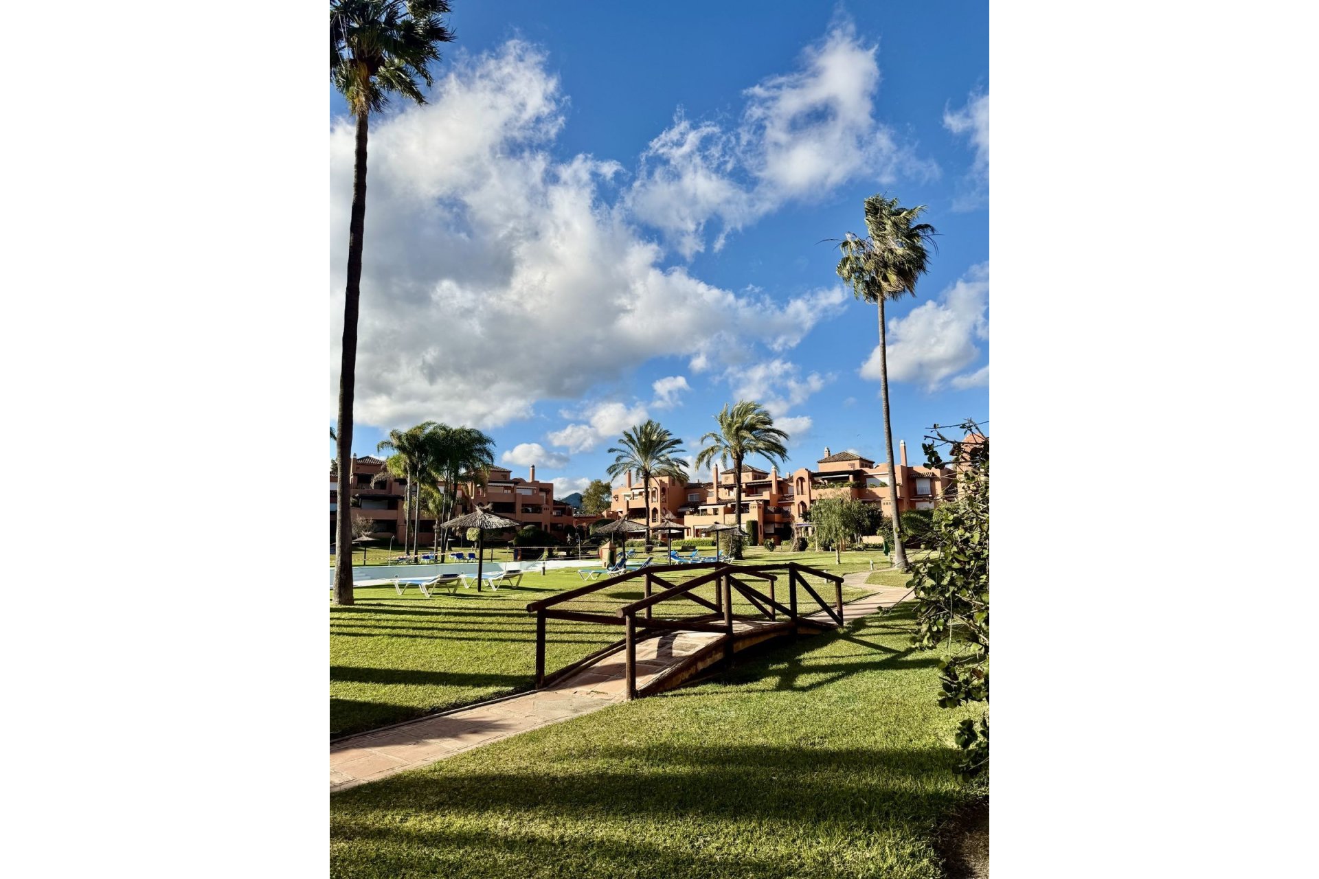 Rynek wtórny - apartment - Marbella - Guadalmina Baja