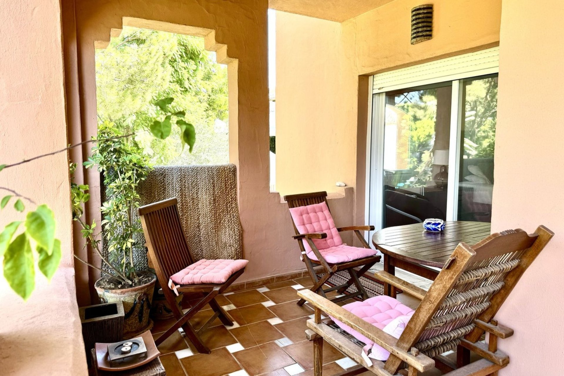 Rynek wtórny - apartment - Marbella - Guadalmina Baja