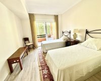 Rynek wtórny - apartment - Marbella - Guadalmina Baja