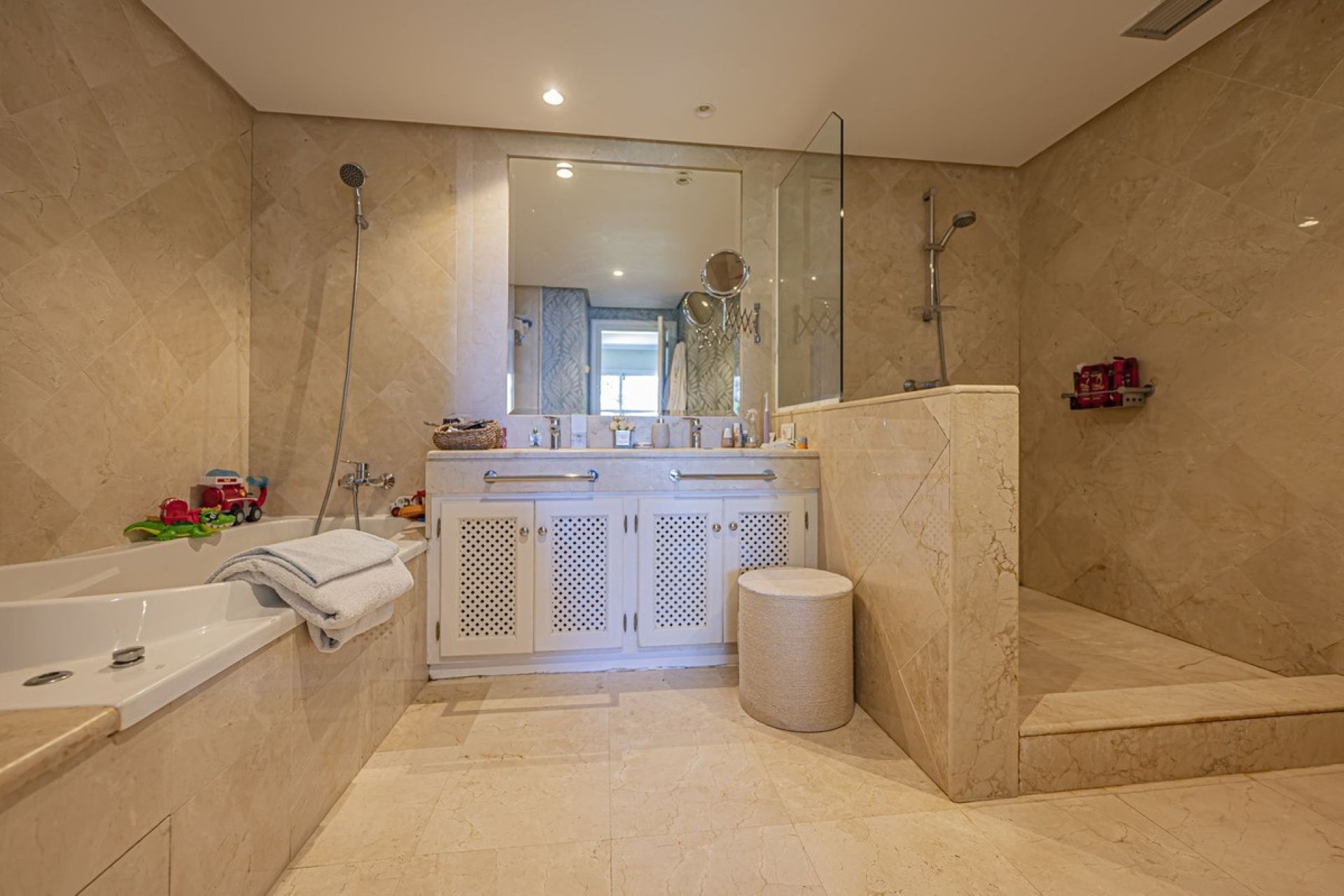 Rynek wtórny - apartment - Marbella - La Mairena