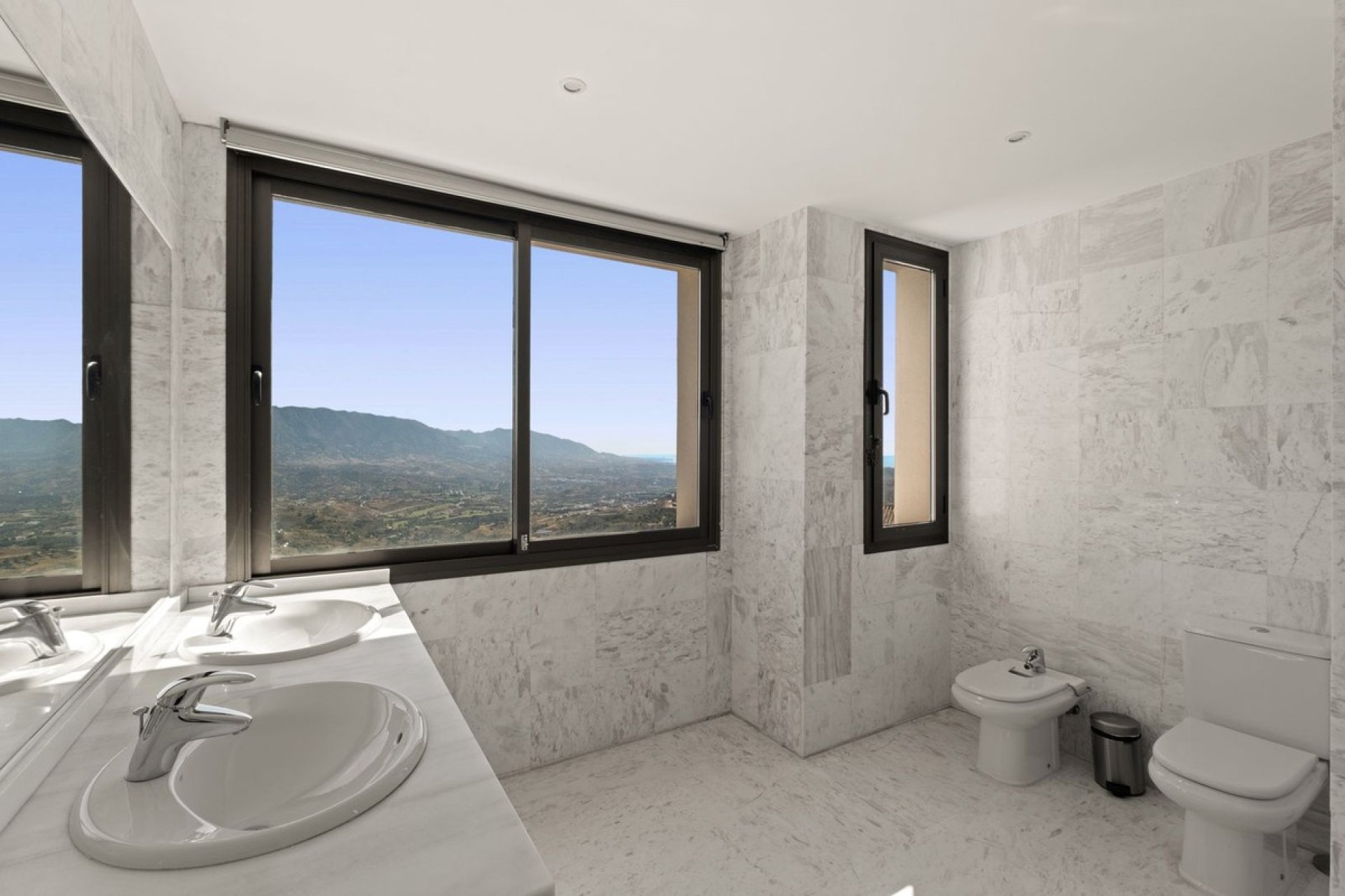 Rynek wtórny - apartment - Marbella - La Mairena