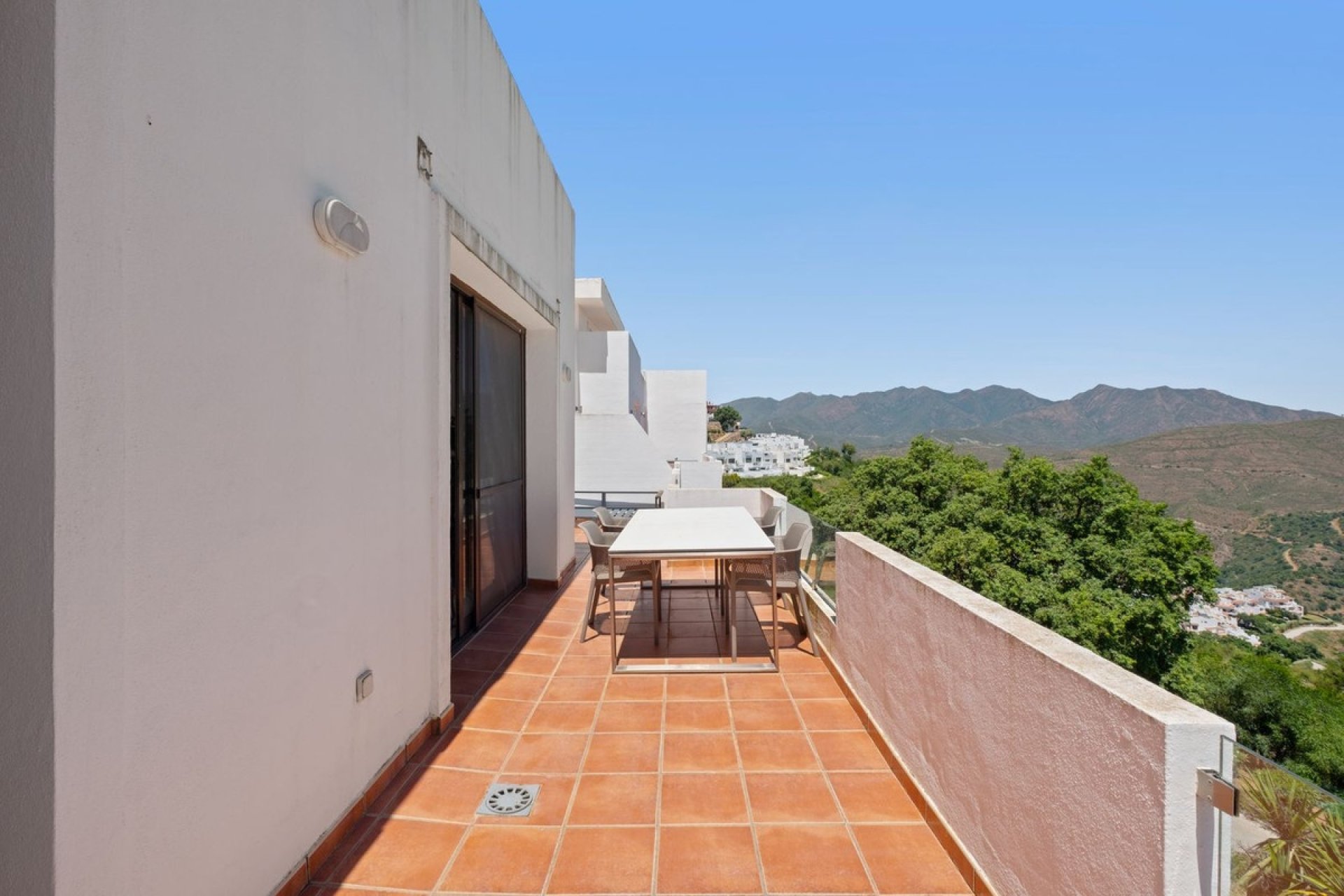 Rynek wtórny - apartment - Marbella - La Mairena