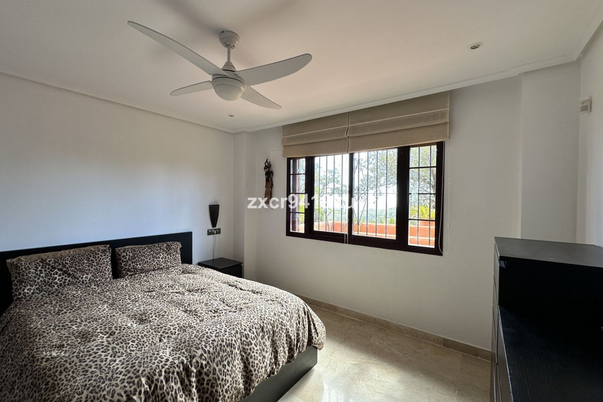 Rynek wtórny - apartment - Marbella - La Mairena