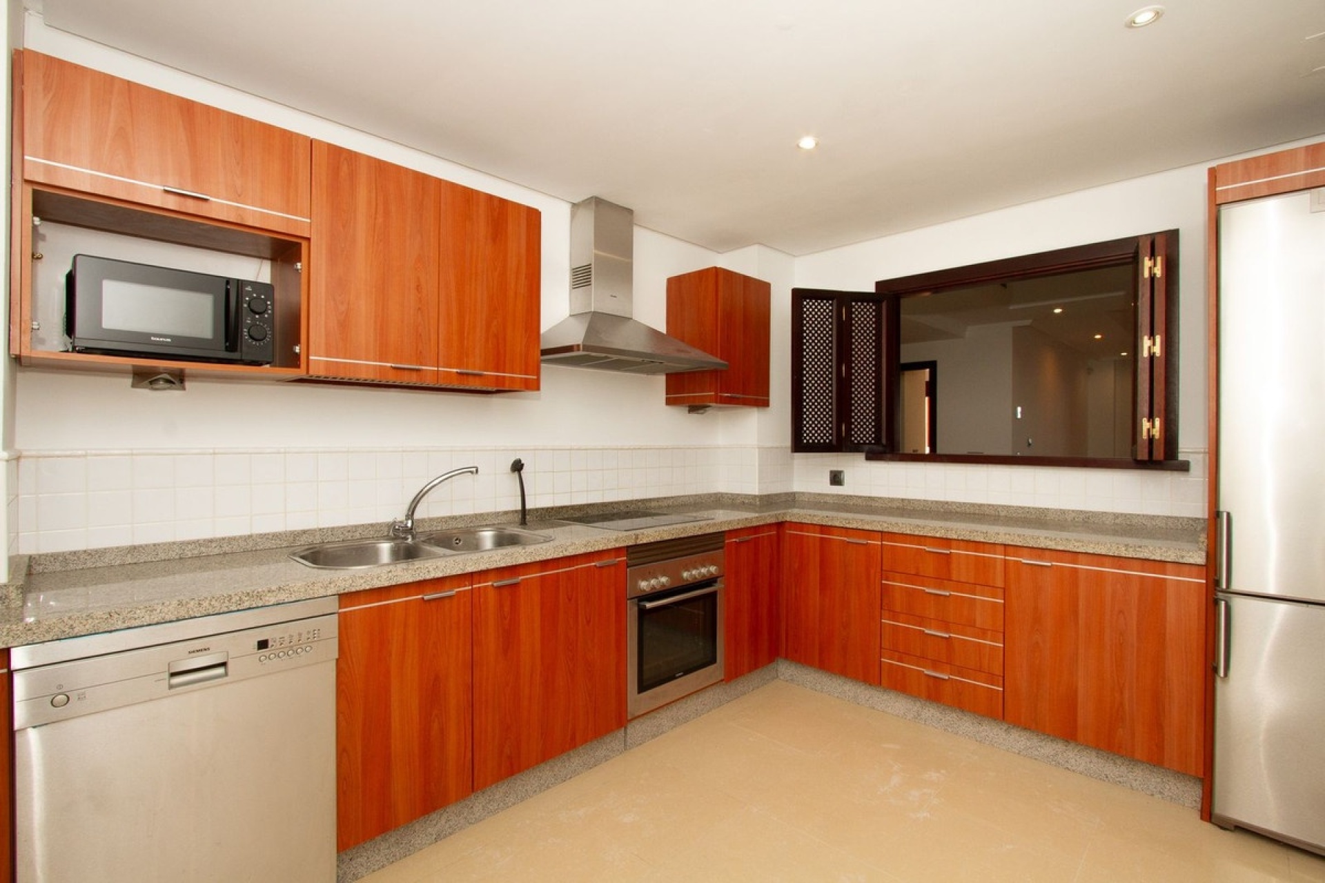 Rynek wtórny - apartment - Marbella - La Mairena