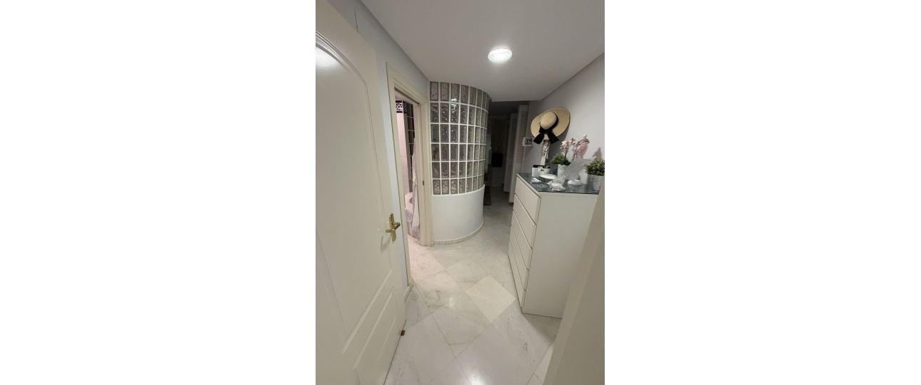 Rynek wtórny - apartment - Marbella - La Mairena