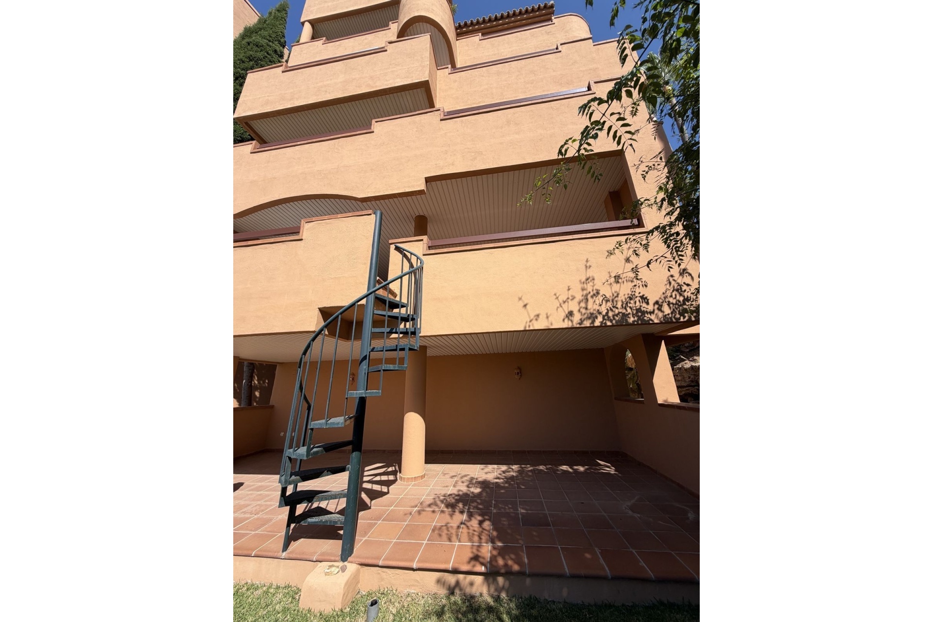 Rynek wtórny - apartment - Marbella - La Mairena