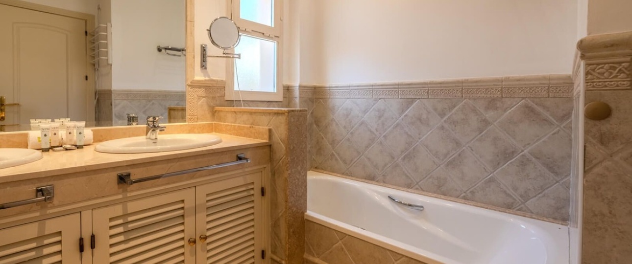 Rynek wtórny - apartment - Marbella - La Mairena