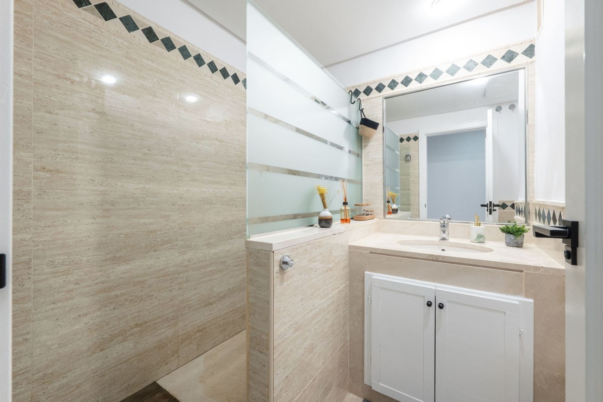Rynek wtórny - apartment - Marbella - La Mairena