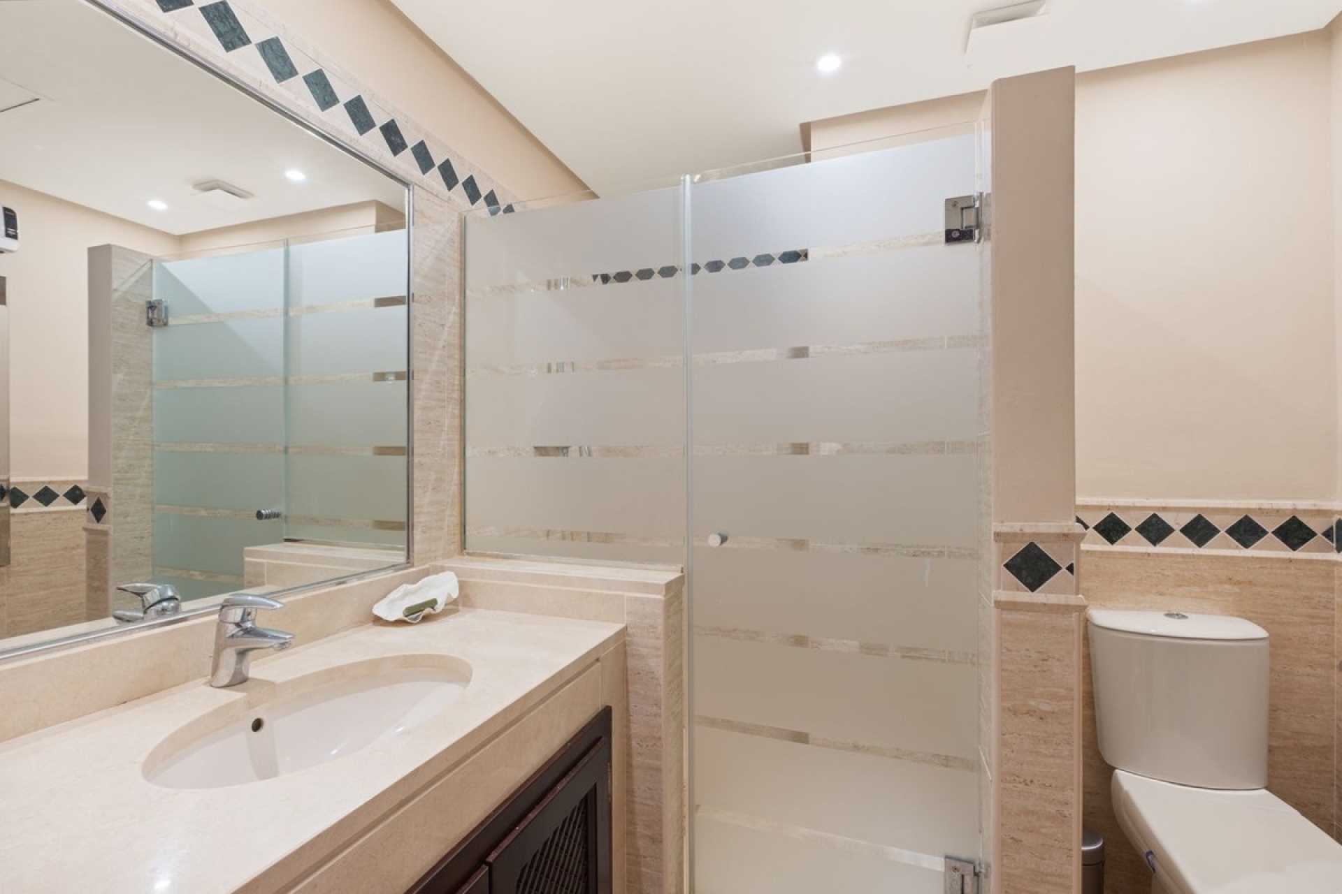 Rynek wtórny - apartment - Marbella - La Mairena
