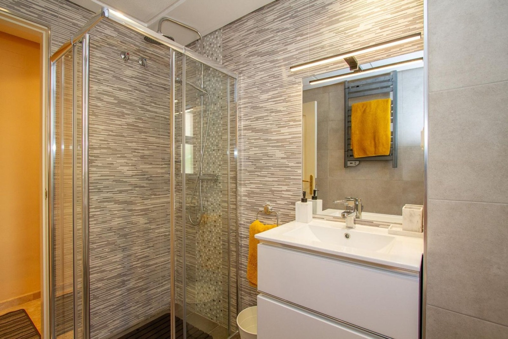 Rynek wtórny - apartment - Marbella - La Mairena