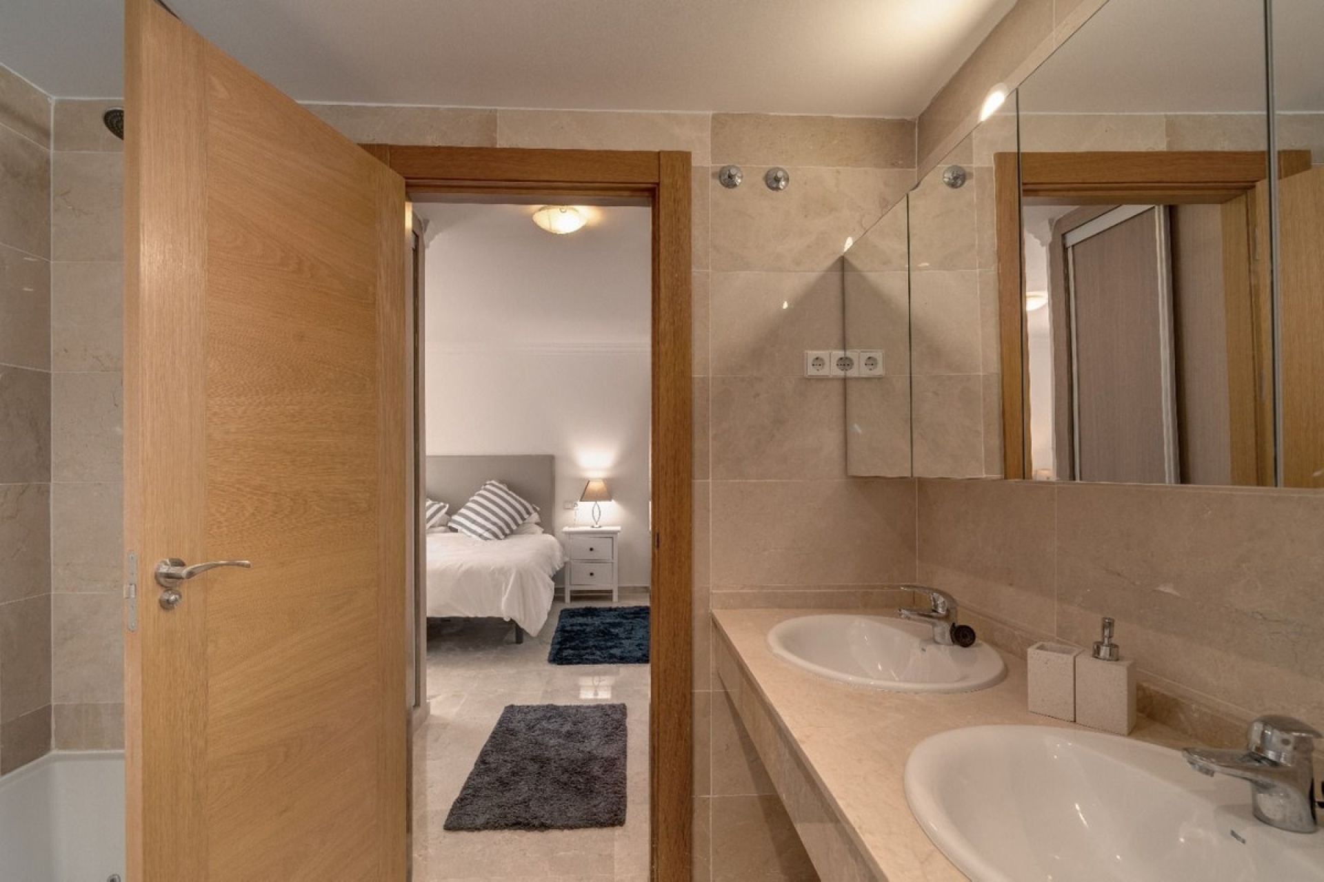 Rynek wtórny - apartment - Marbella - La Mairena
