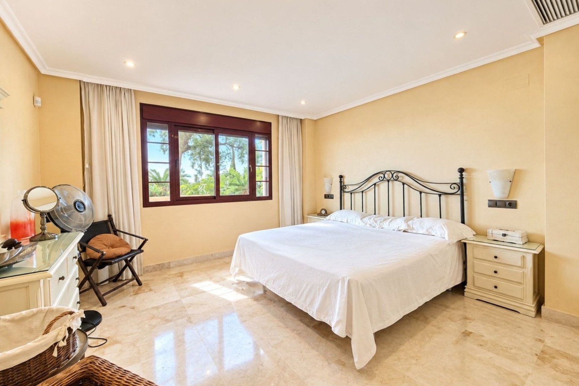 Rynek wtórny - apartment - Marbella - La Mairena