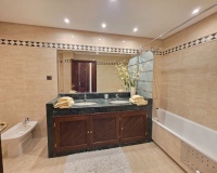 Rynek wtórny - apartment - Marbella - La Mairena