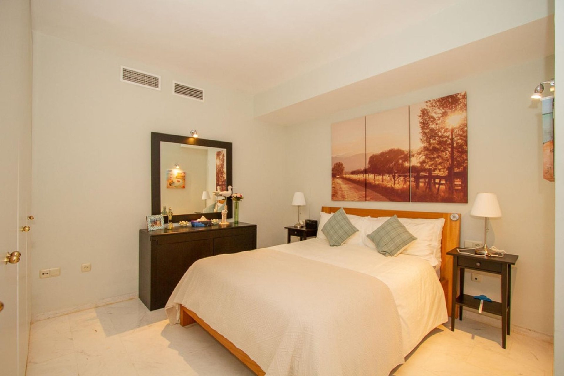 Rynek wtórny - apartment - Marbella - La Mairena