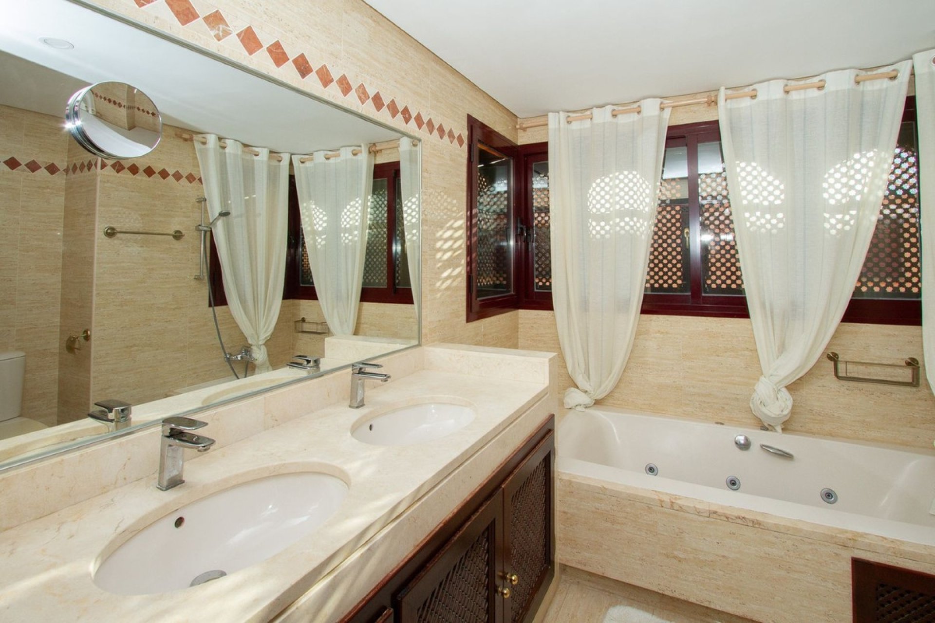 Rynek wtórny - apartment - Marbella - La Mairena