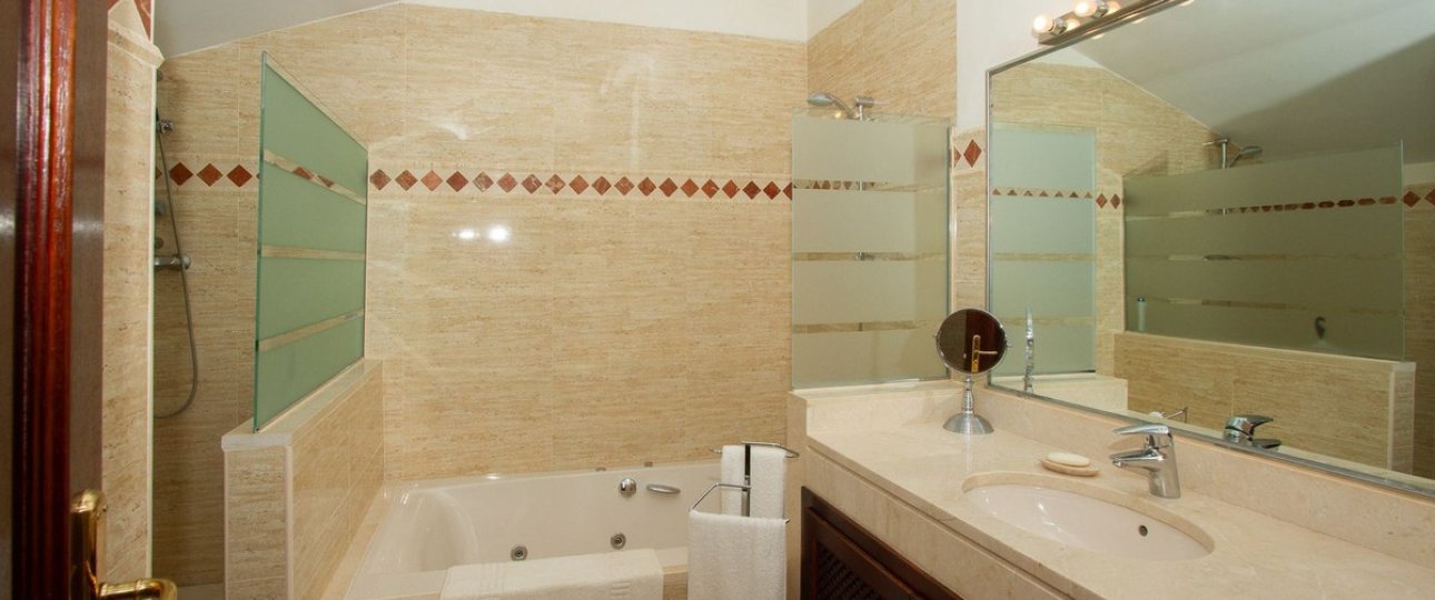 Rynek wtórny - apartment - Marbella - La Mairena