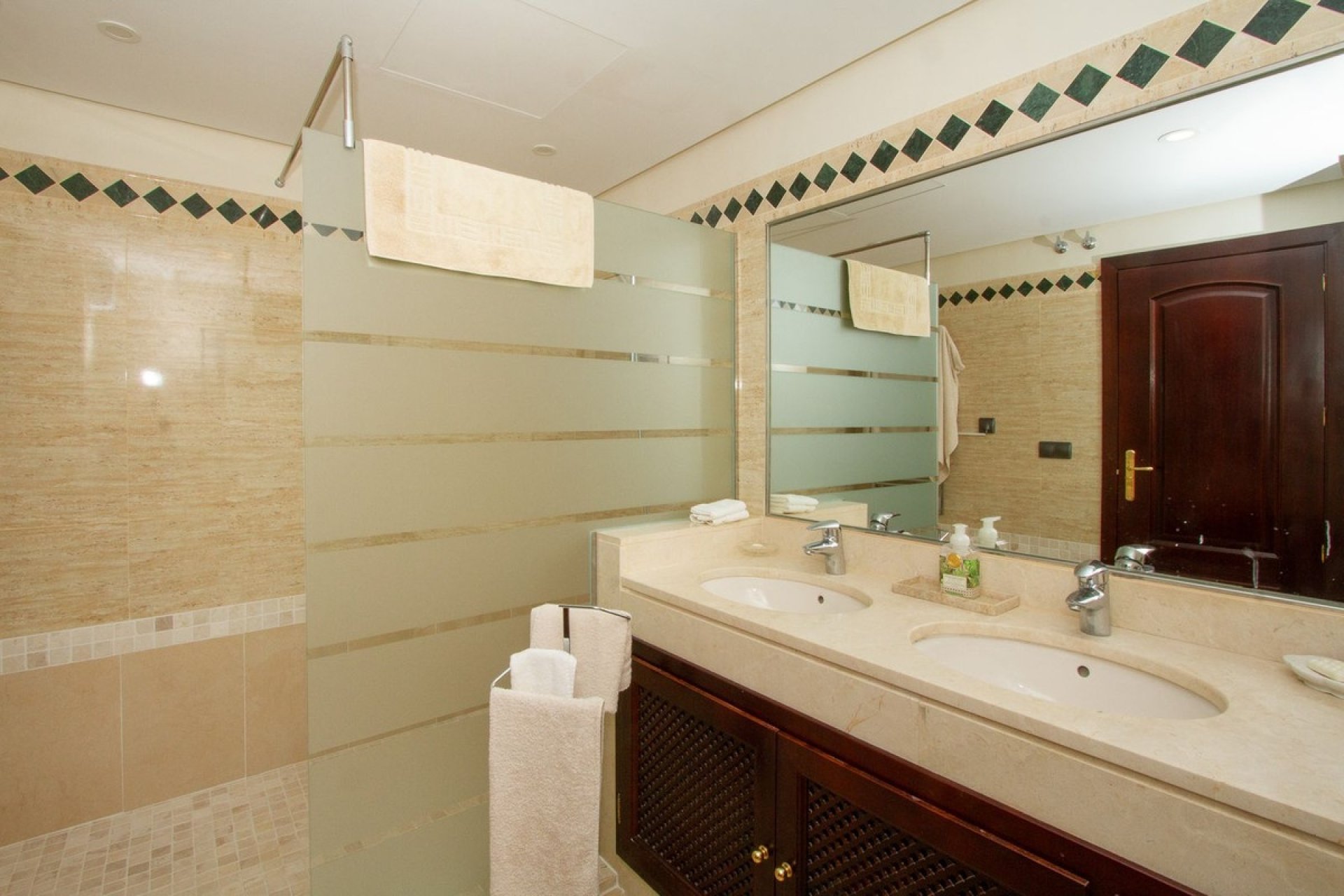 Rynek wtórny - apartment - Marbella - La Mairena