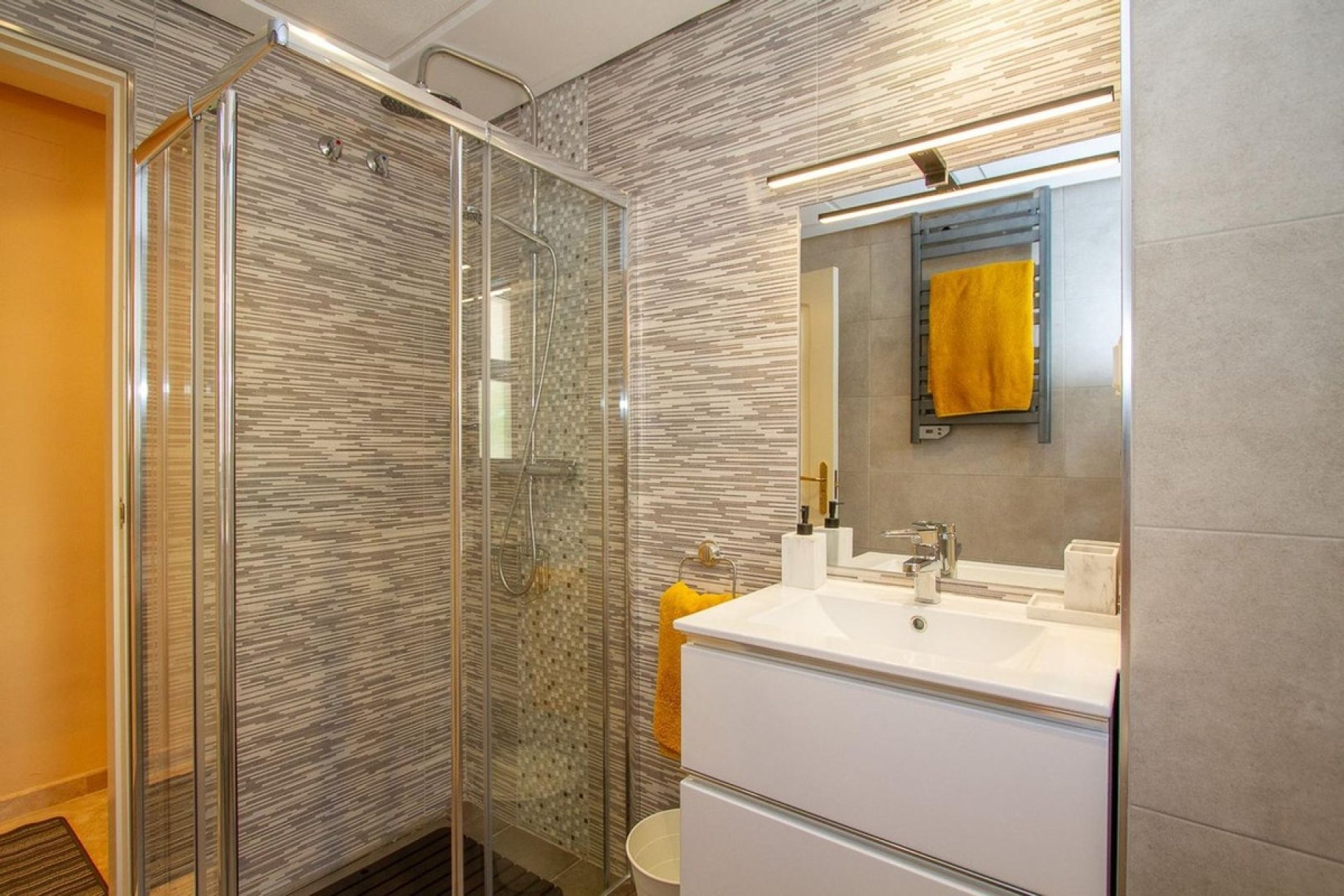 Rynek wtórny - apartment - Marbella - La Mairena