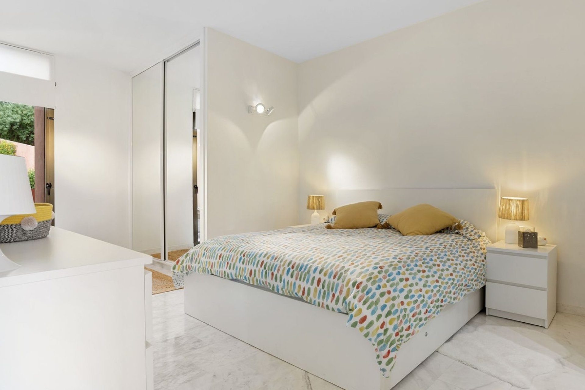 Rynek wtórny - apartment - Marbella - La Mairena