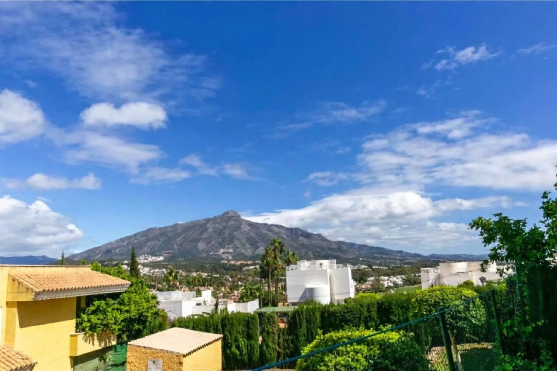 Rynek wtórny - apartment - Marbella - Las Brisas