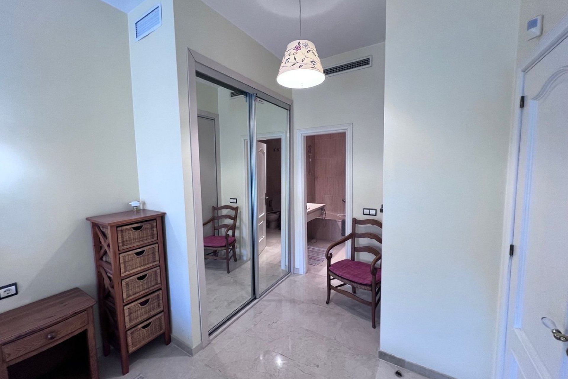 Rynek wtórny - apartment - Marbella - Las Chapas