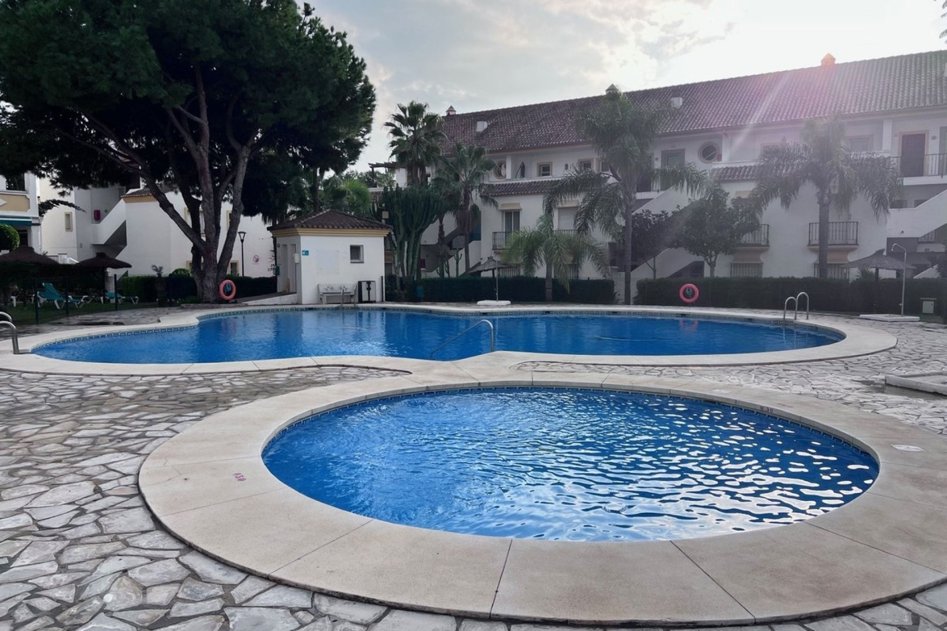 Rynek wtórny - apartment - Marbella - Las Chapas