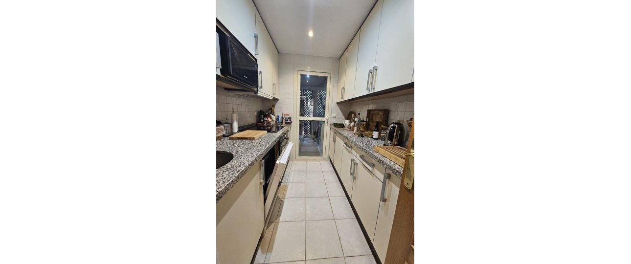 Rynek wtórny - apartment - Marbella - Las Chapas