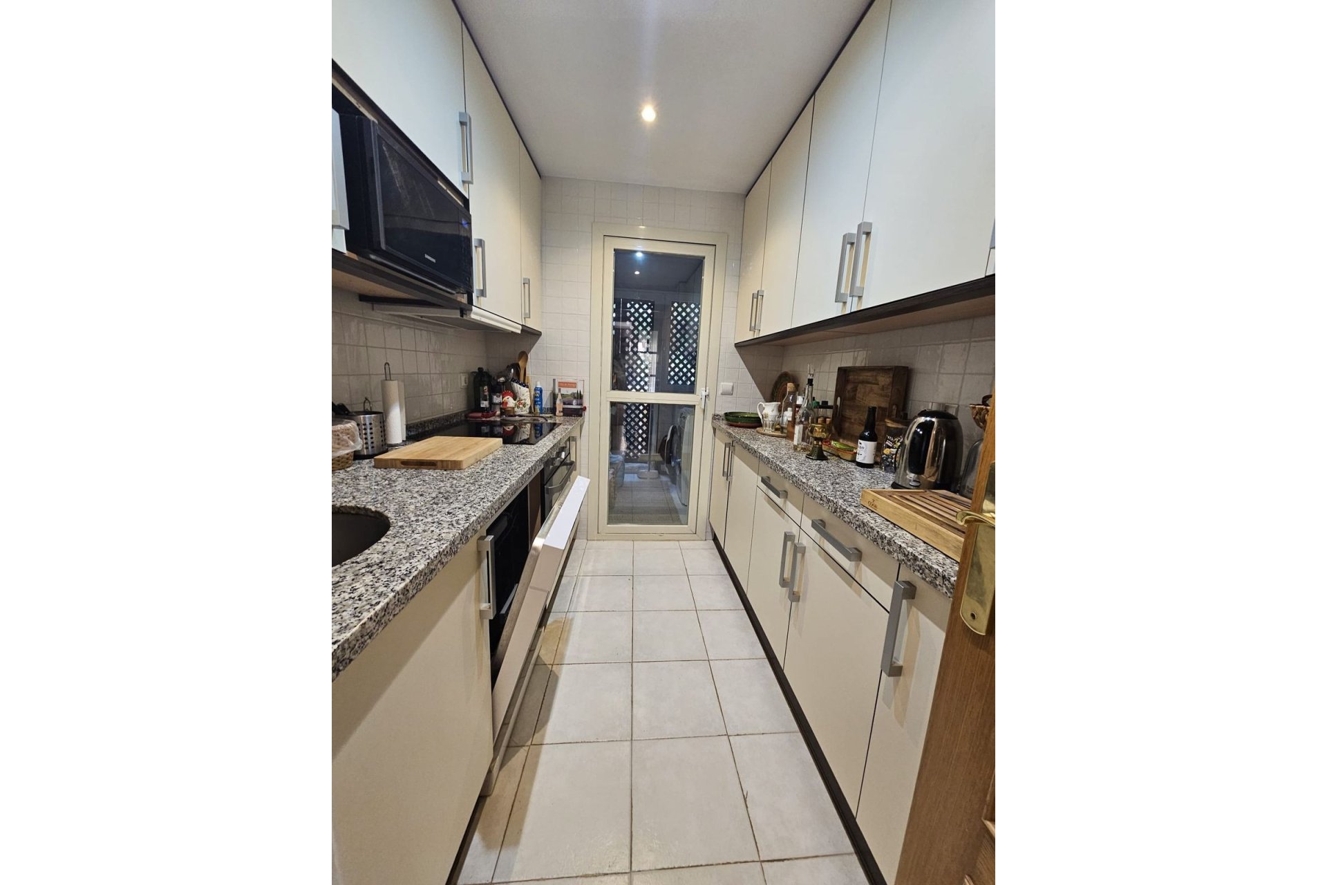 Rynek wtórny - apartment - Marbella - Las Chapas