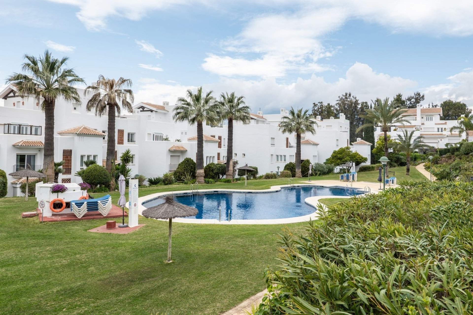 Rynek wtórny - apartment - Marbella - Los Monteros