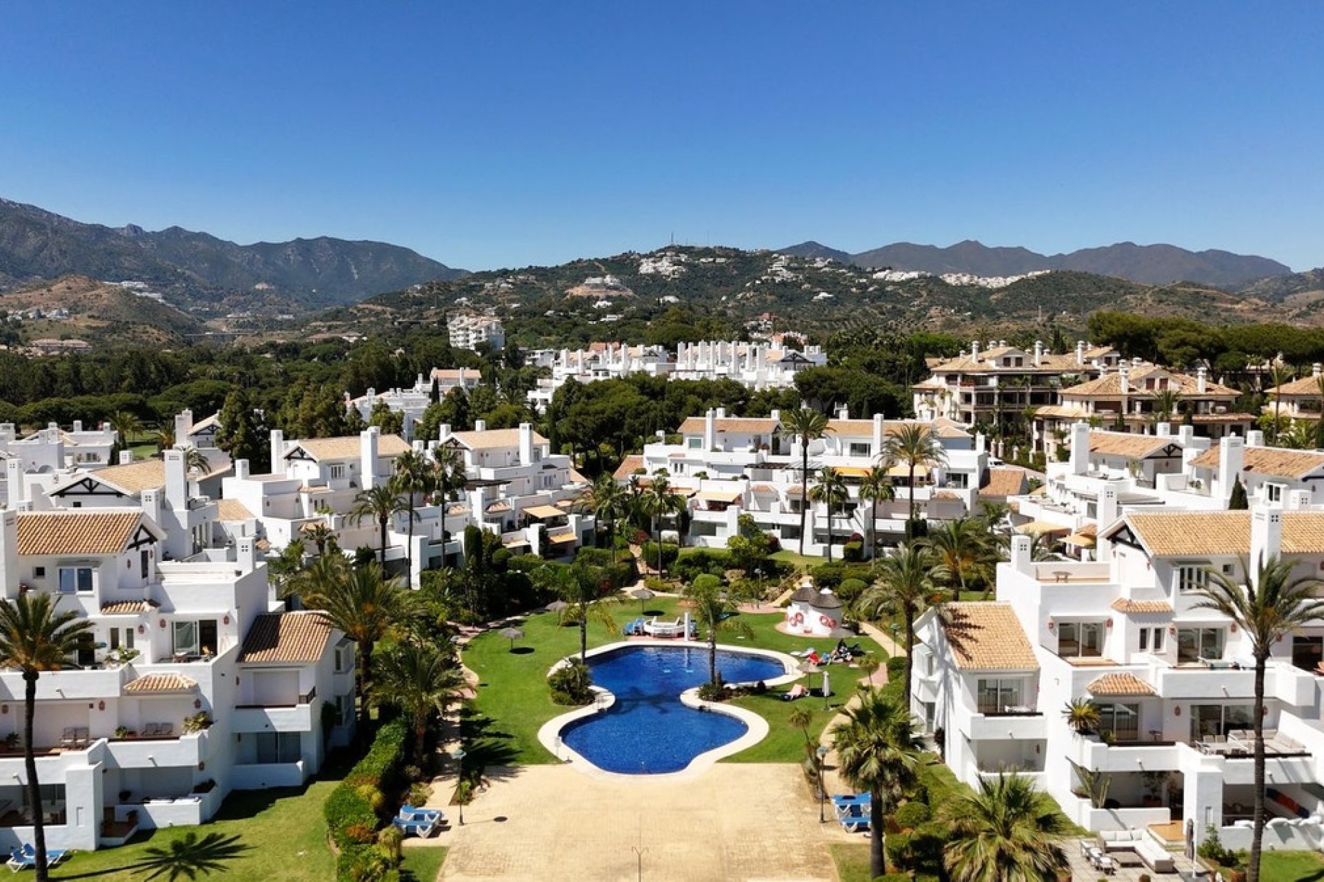 Rynek wtórny - apartment - Marbella - Los Monteros