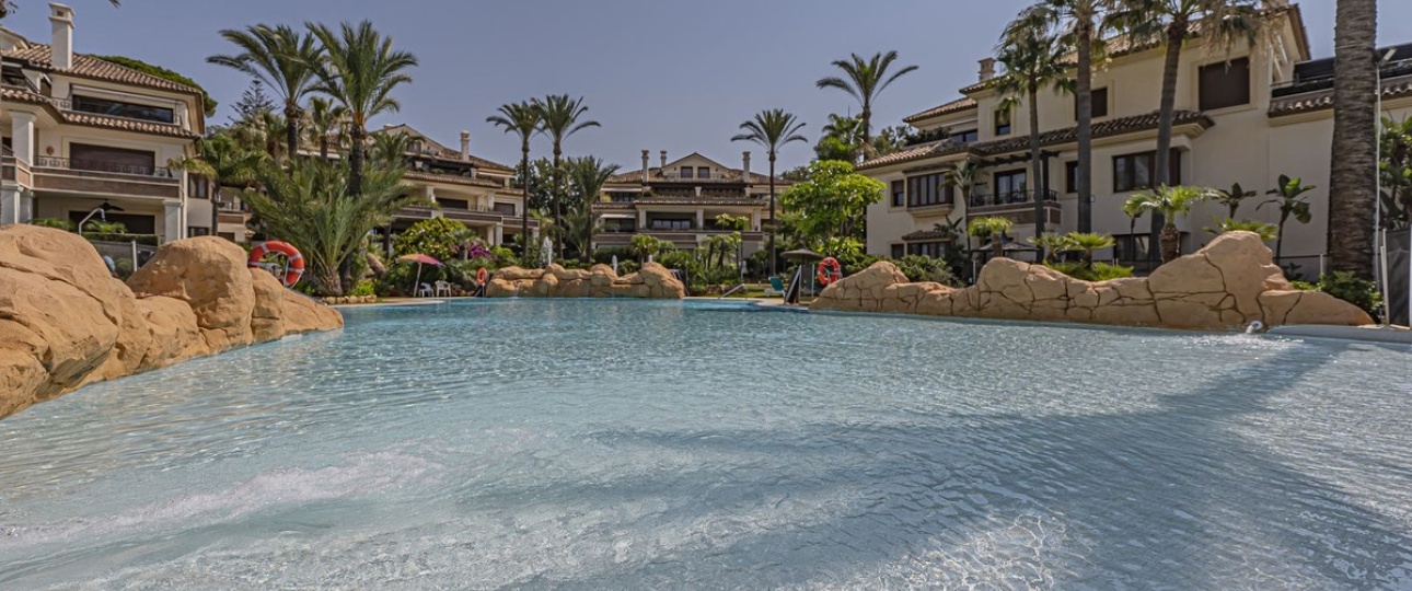 Rynek wtórny - apartment - Marbella - Los Monteros