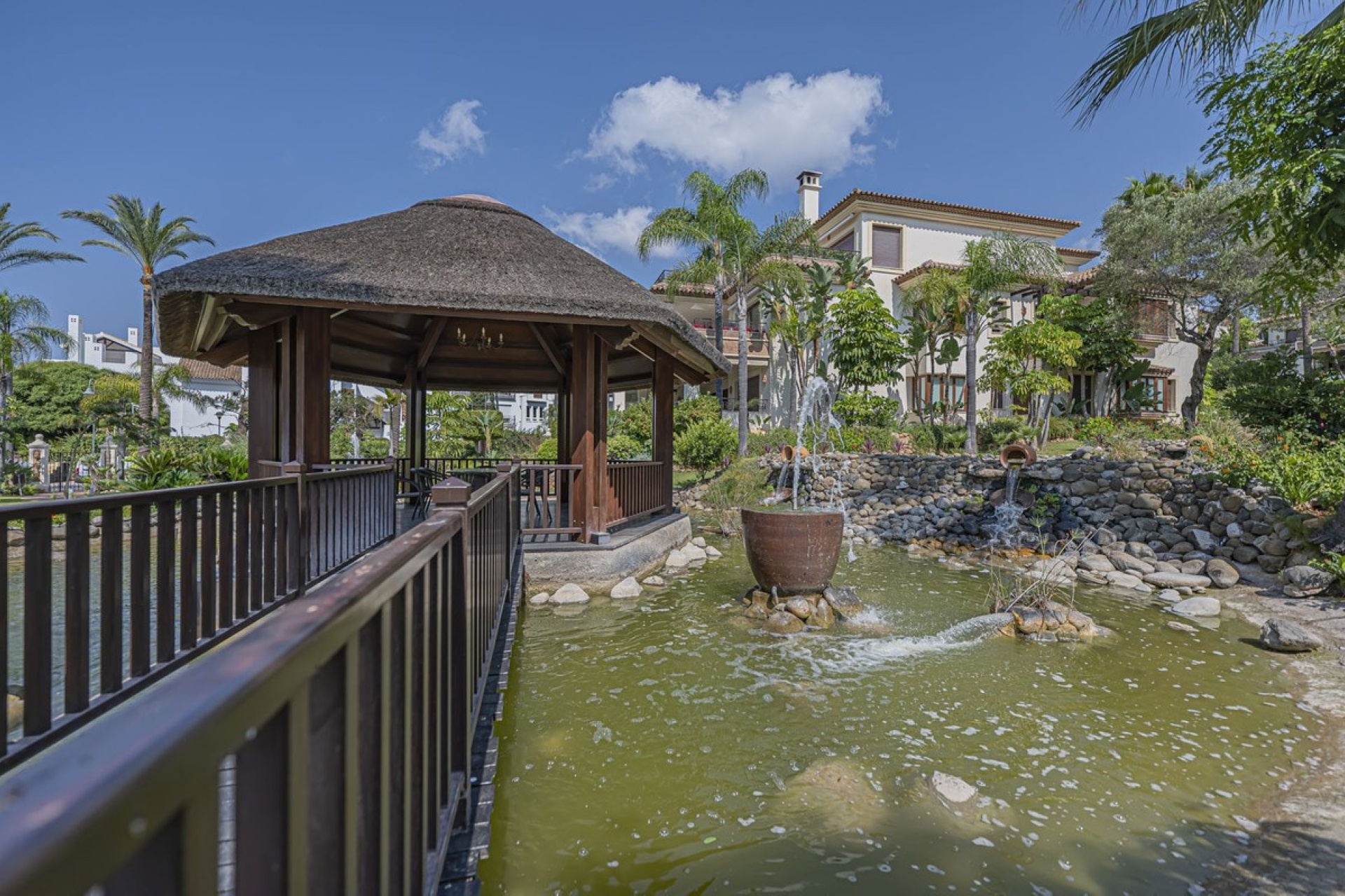 Rynek wtórny - apartment - Marbella - Los Monteros