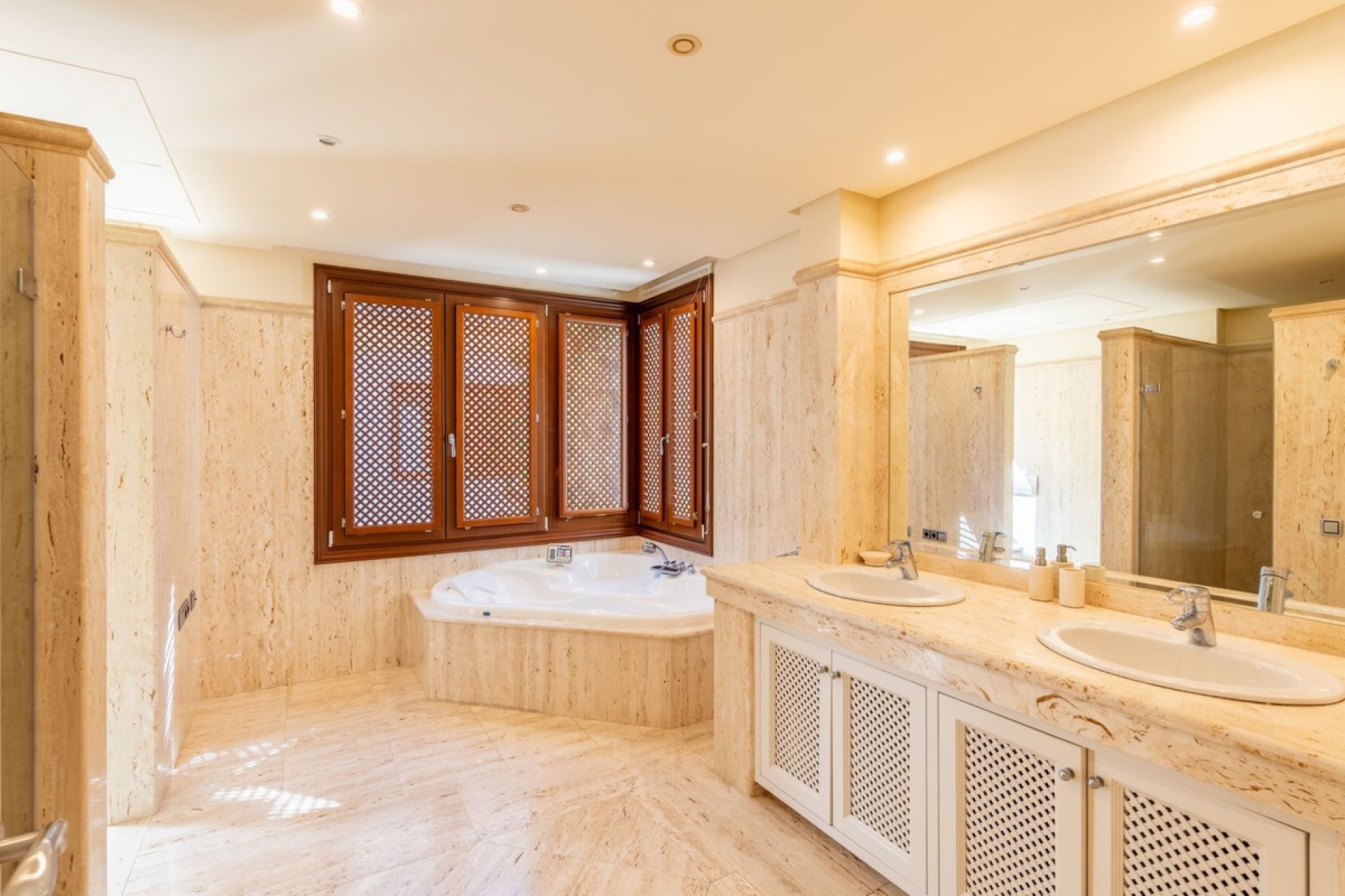 Rynek wtórny - apartment - Marbella - Los Monteros