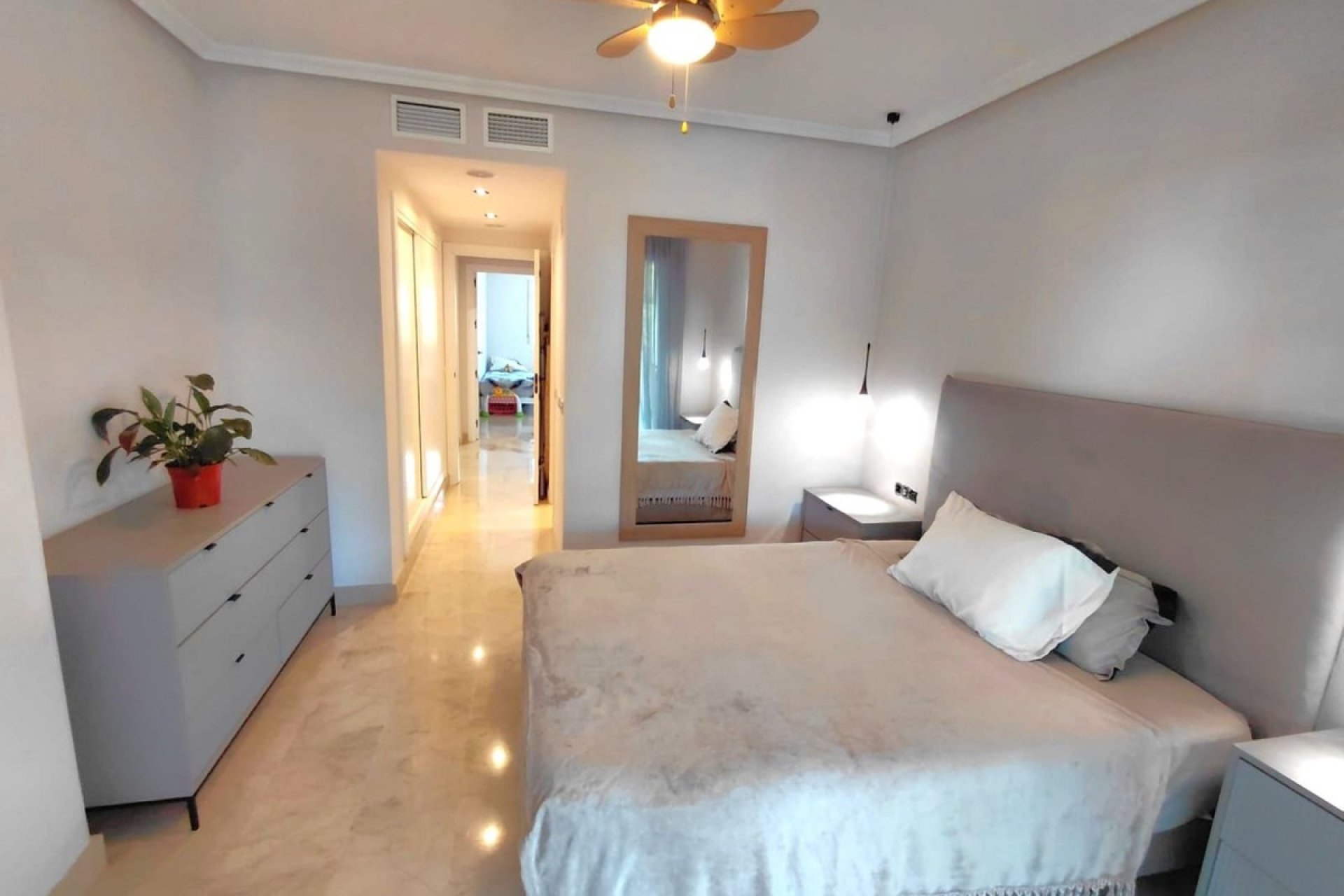 Rynek wtórny - apartment - Marbella - Nagüeles