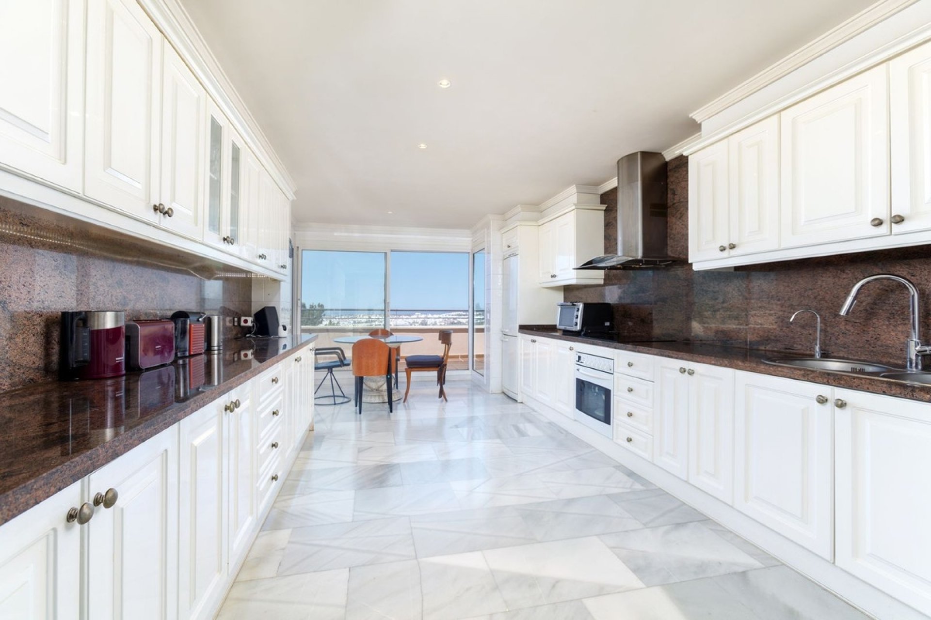Rynek wtórny - apartment - Marbella - Nueva Andalucía