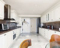 Rynek wtórny - apartment - Marbella - Nueva Andalucía