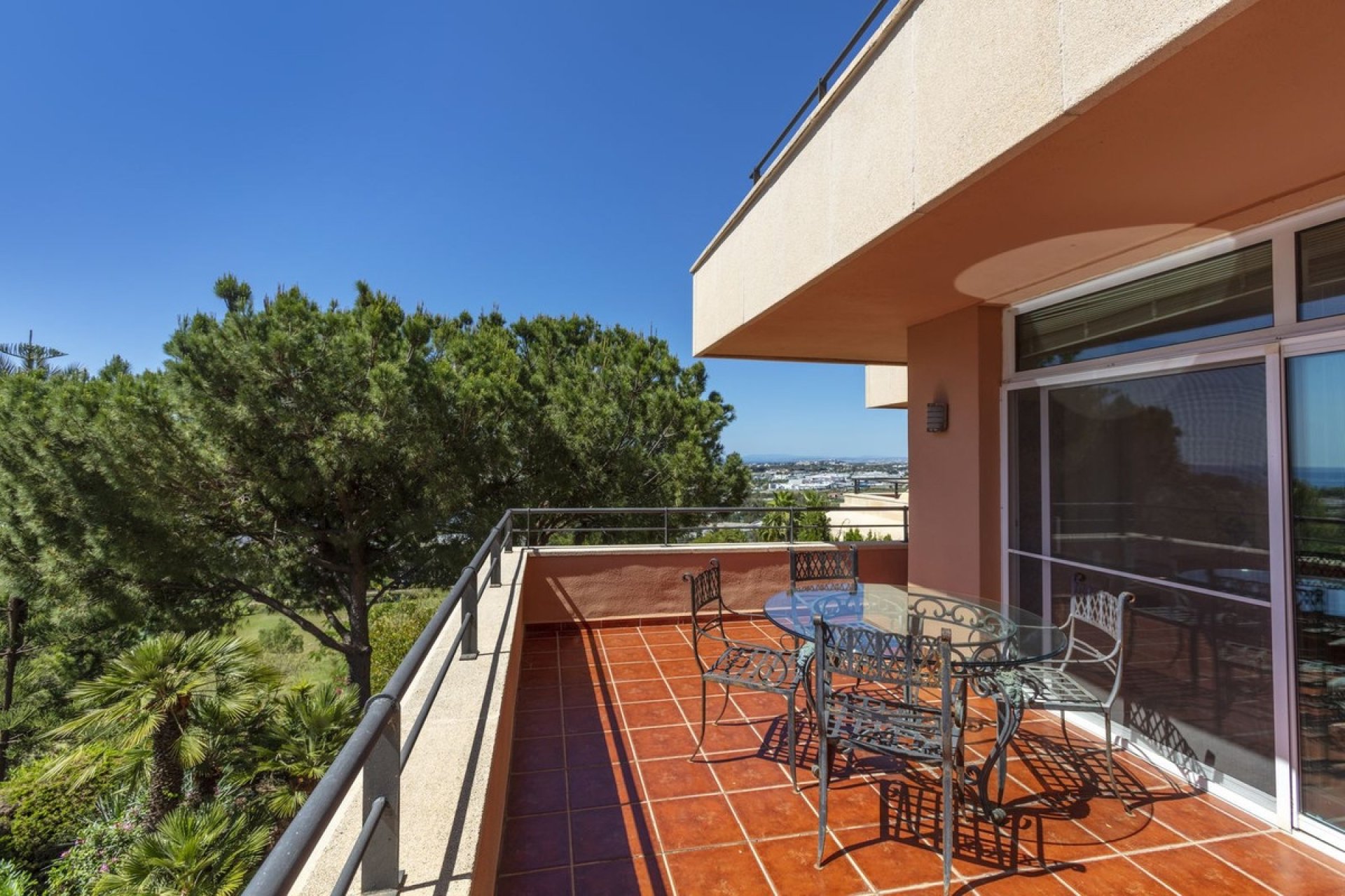 Rynek wtórny - apartment - Marbella - Nueva Andalucía