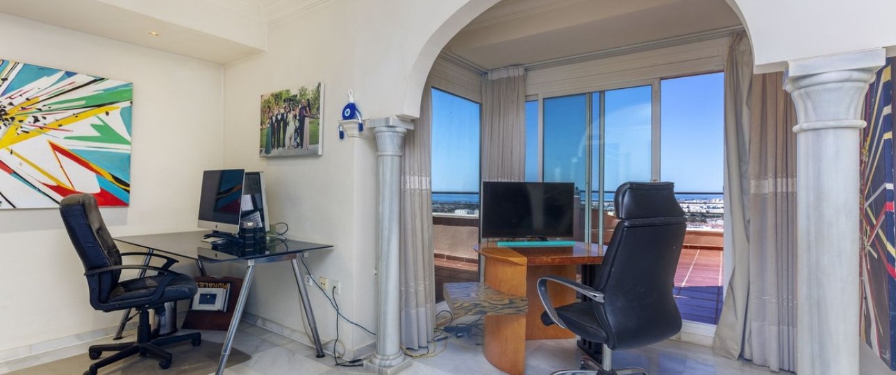 Rynek wtórny - apartment - Marbella - Nueva Andalucía