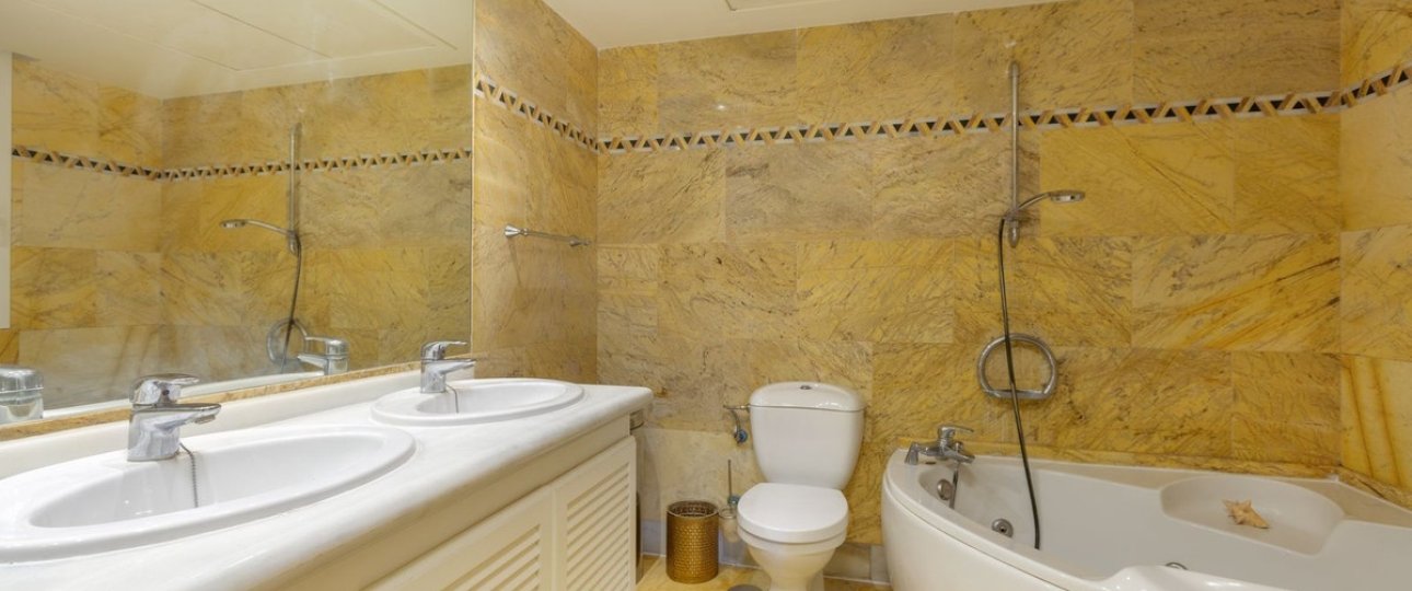 Rynek wtórny - apartment - Marbella - Nueva Andalucía