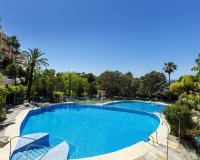 Rynek wtórny - apartment - Marbella - Nueva Andalucía