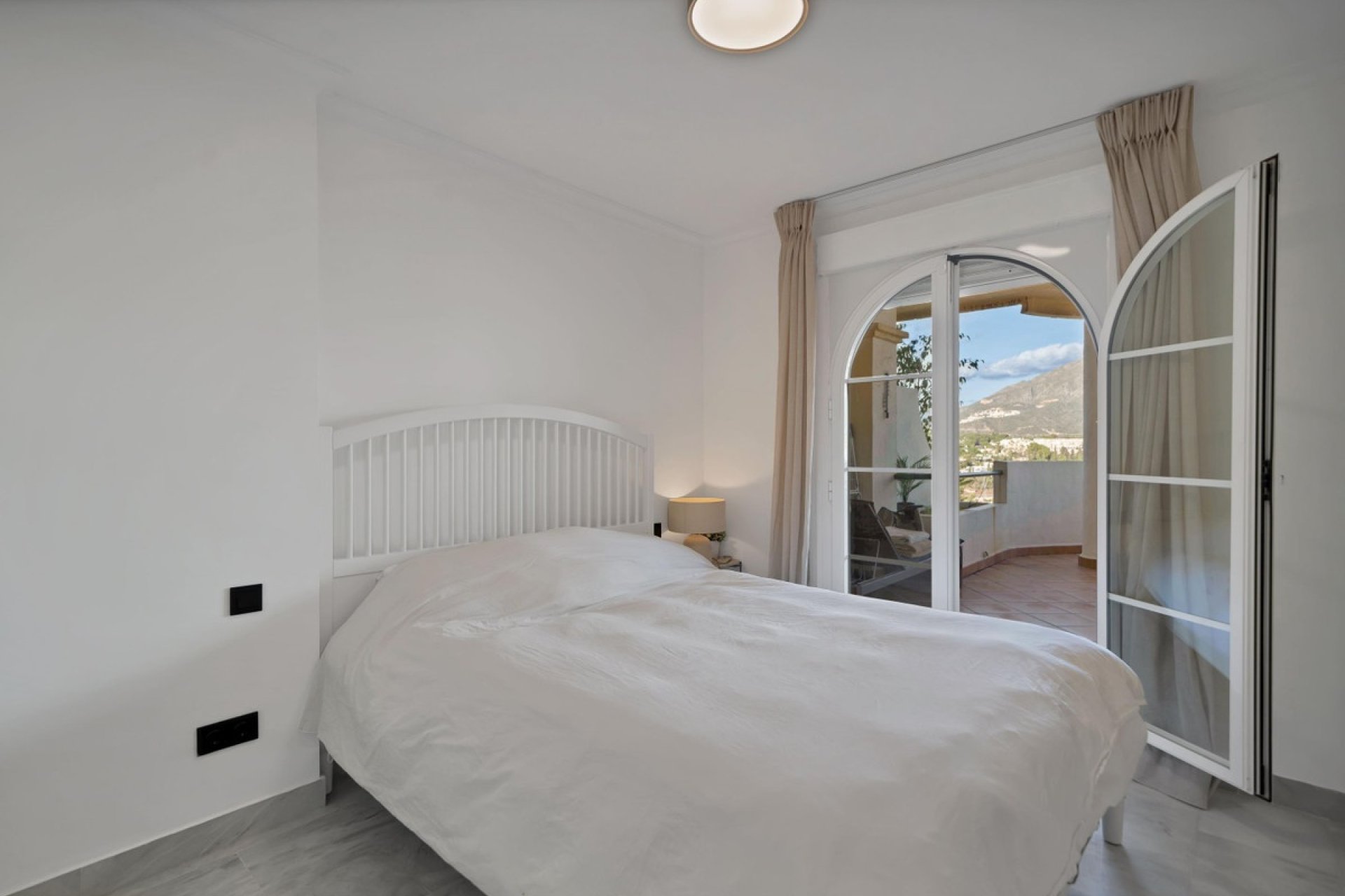 Rynek wtórny - apartment - Marbella - Nueva Andalucía